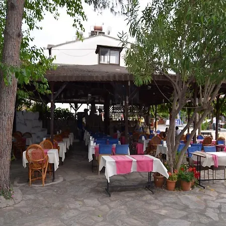 Patio Hotel 5*